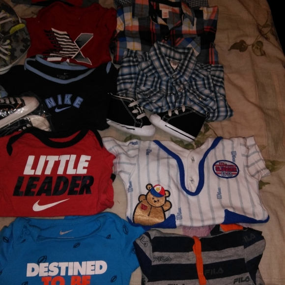 25 piece Name Brands boys lot 0-6m - Picture 3 of 6